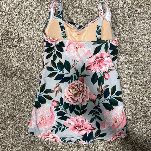 Jessica Rey Annette Medium One piece modest swimsuit. - Picture 2 of 2